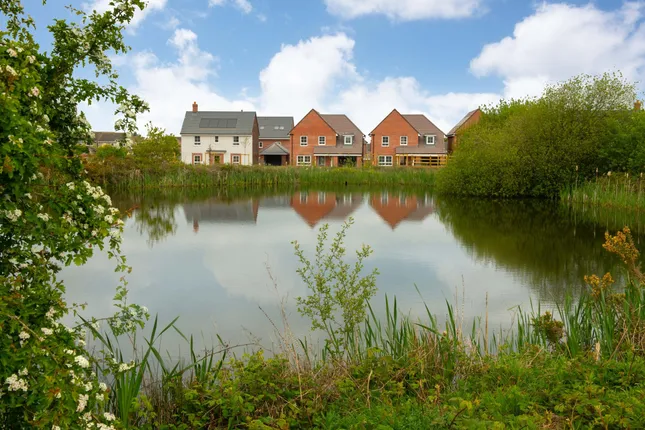 Barratt Homes - Ashlawn Gardens