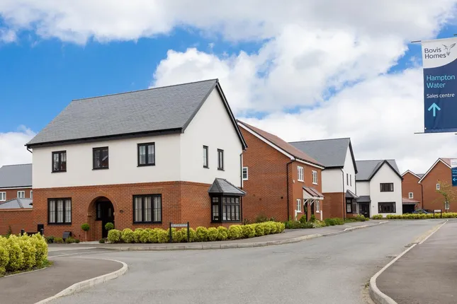 Bovis Homes at Hampton Water