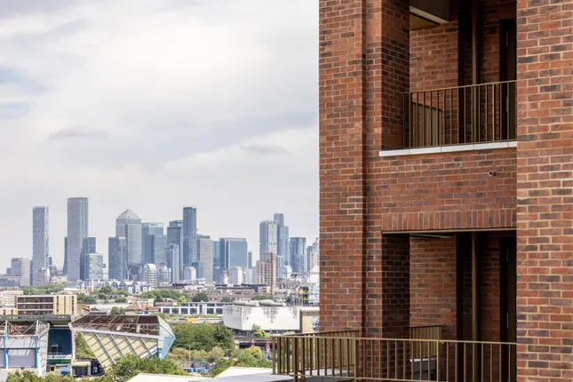 Barratt London - Bermondsey Heights