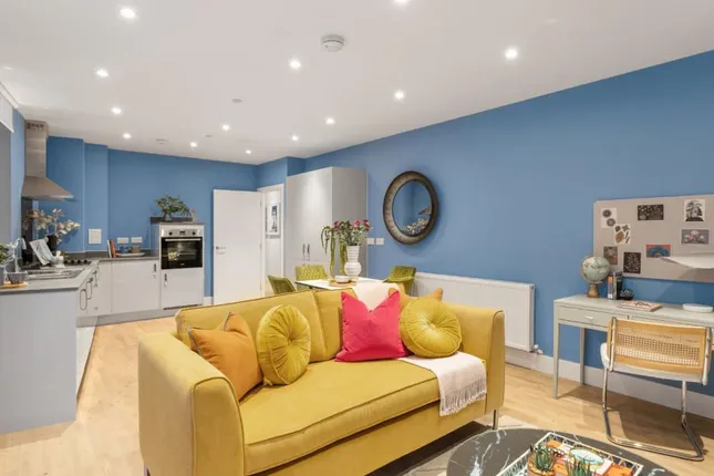 Southern Housing New Homes - Greenside