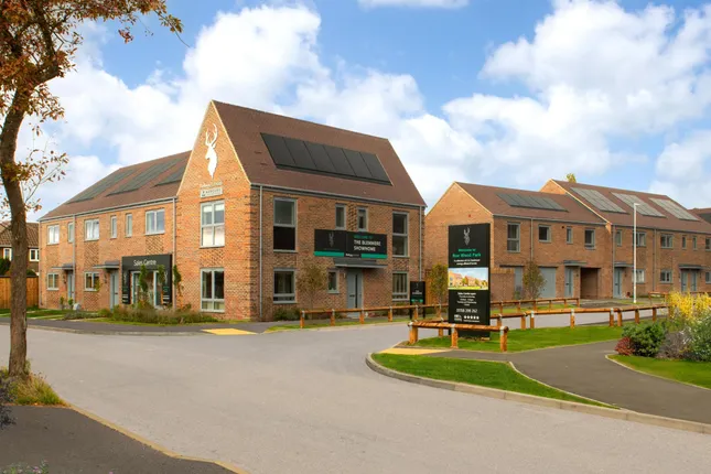 Bellway - Roe Wood Park