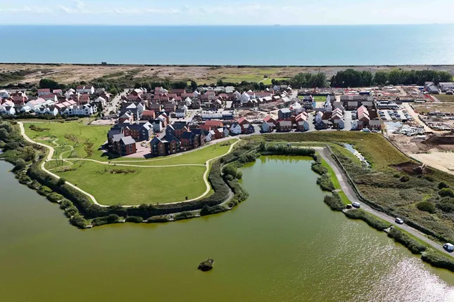 Barratt Homes - Martello Lakes