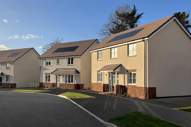 Linden Homes - Knowle Gardens at Matford Brook