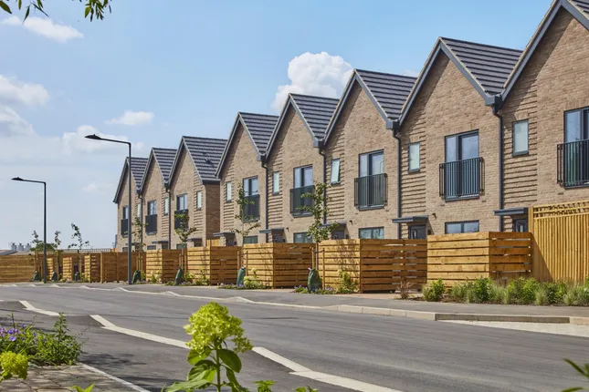 Bellway - The Point at Eastbrooke Village