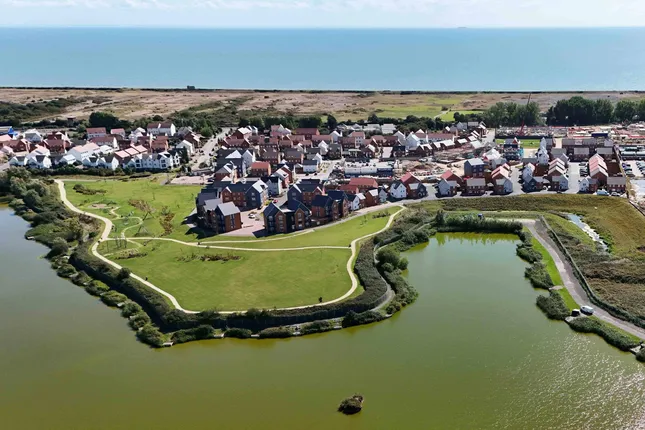 Barratt Homes - Martello Lakes