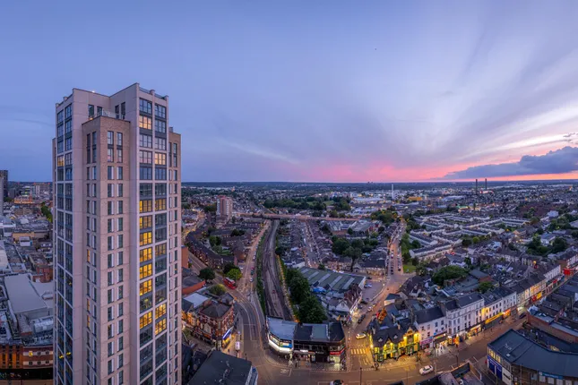 London Square - Croydon