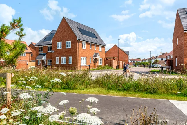 Hyde New Homes - Wildbridge