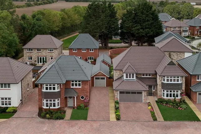 Redrow - Pilgrims Chase