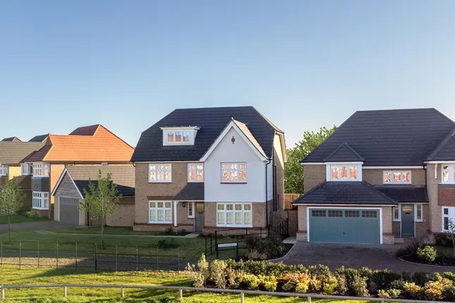 Redrow - Tudor Meadow