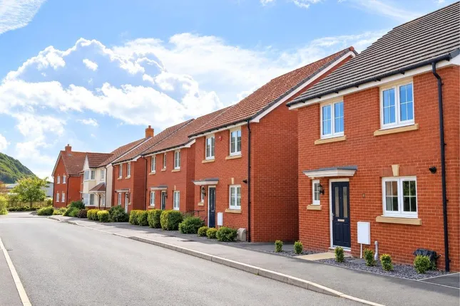 Bovis Homes - Pebble Beach