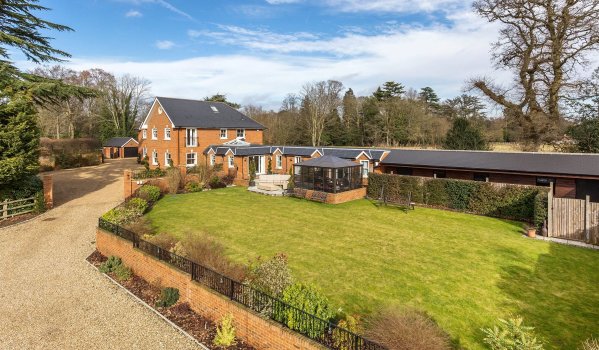 6 Equestrian Properties Fit For A Queen Primelocation