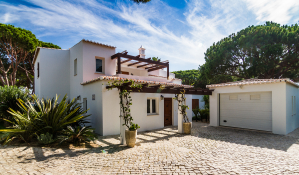 Guide to buying property in Portugal | PrimeLocation