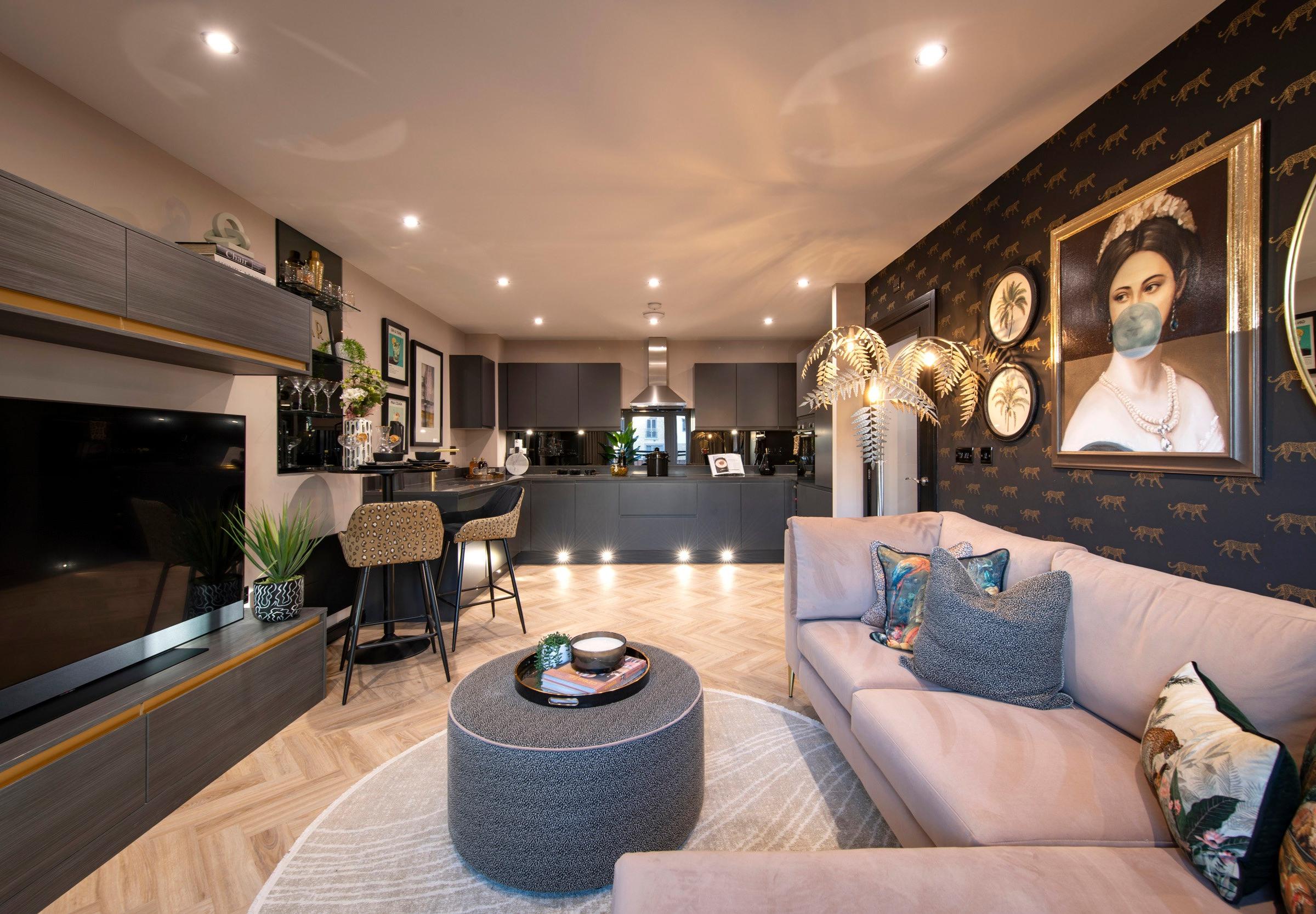 Modello development 1 of 1