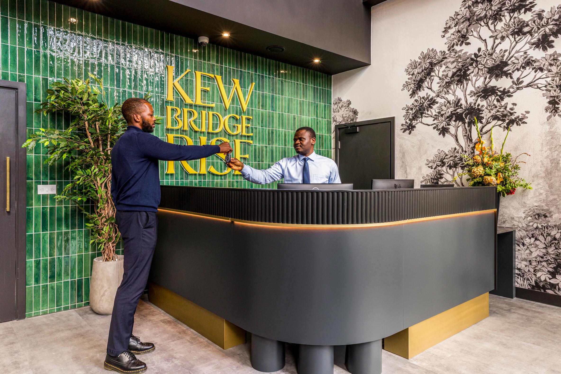 Kew Bridge Rise development 3 of 10