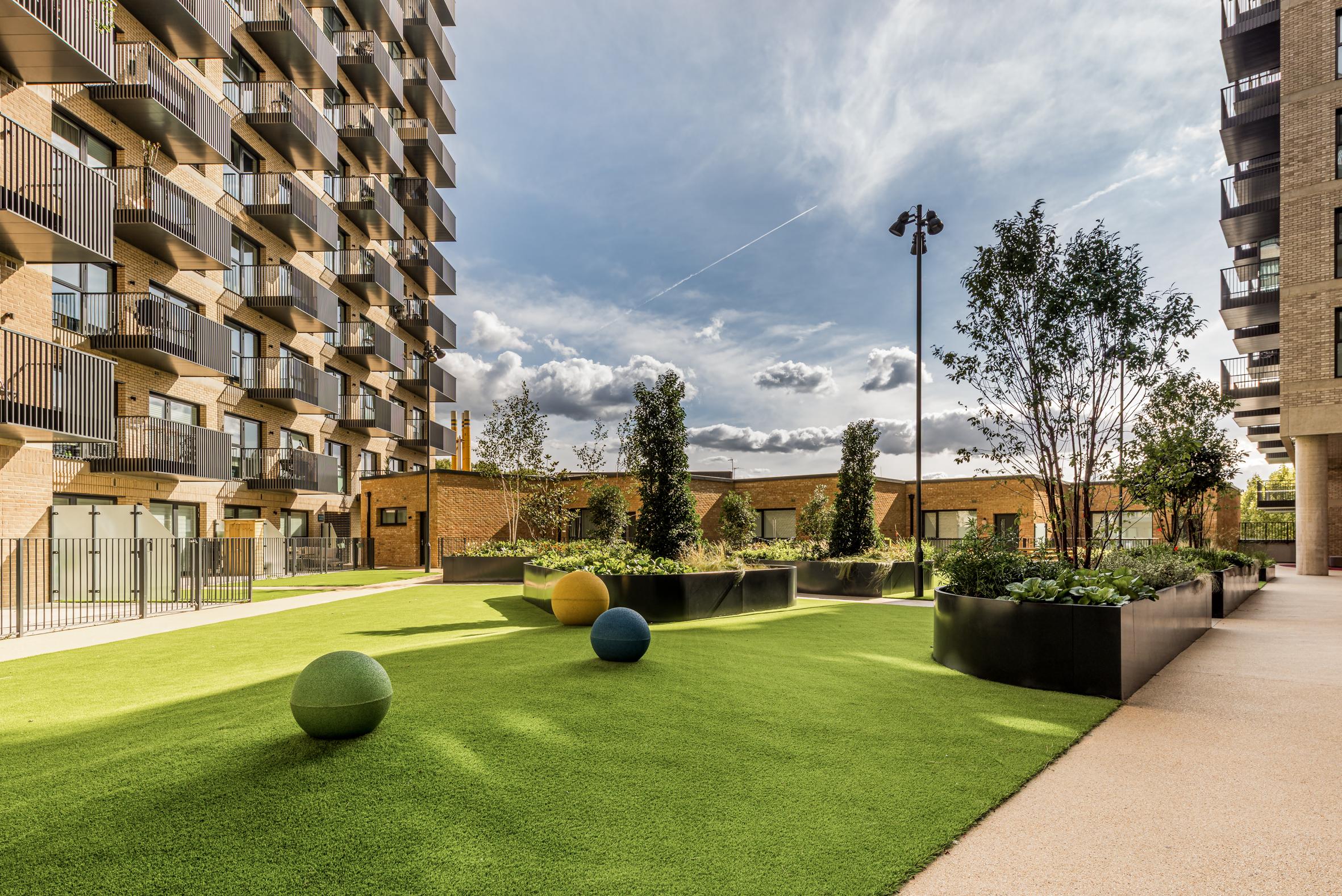 Kew Bridge Rise development 2 of 10