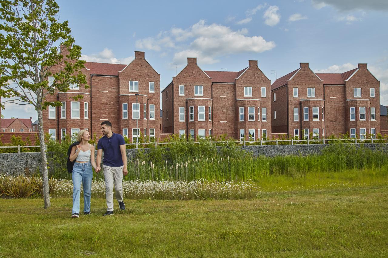 Beaulieu Gate development 1 of 1