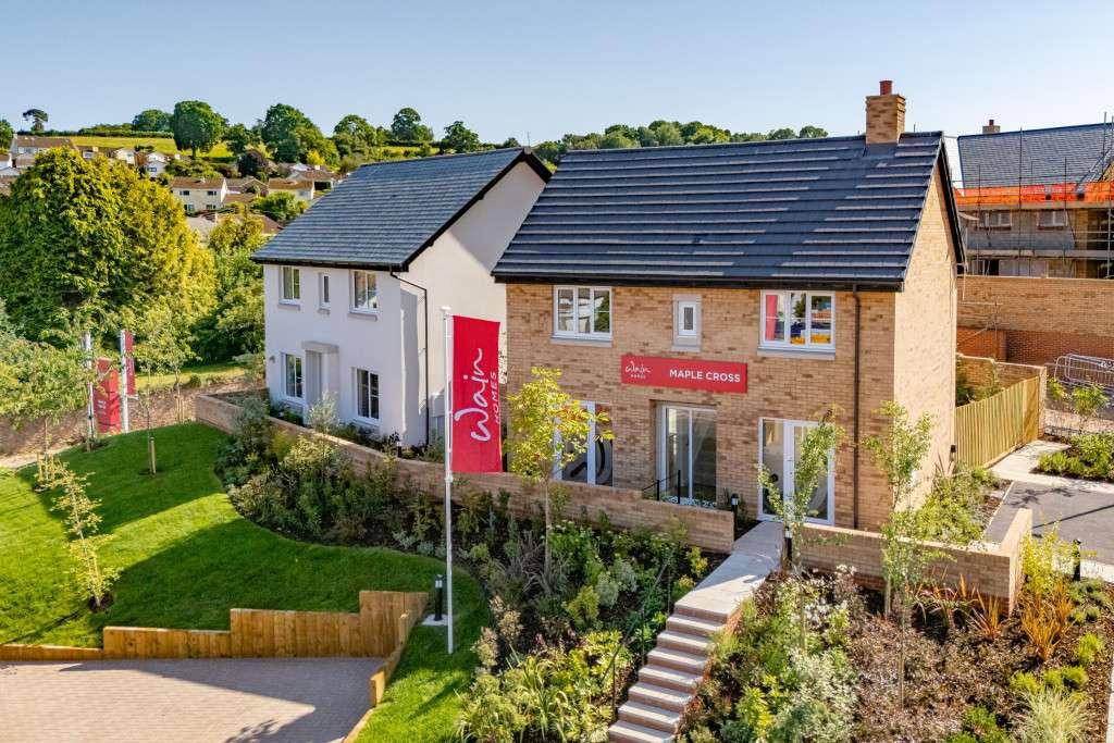 Maple Cross development 1 of 10