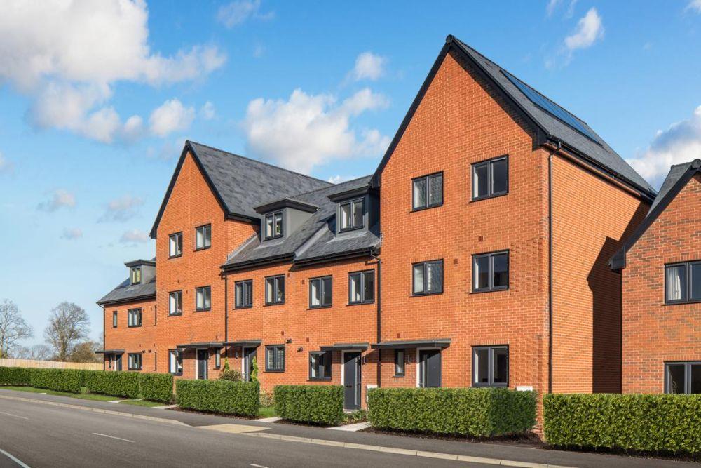 Curbridge Meadows development 2 of 10